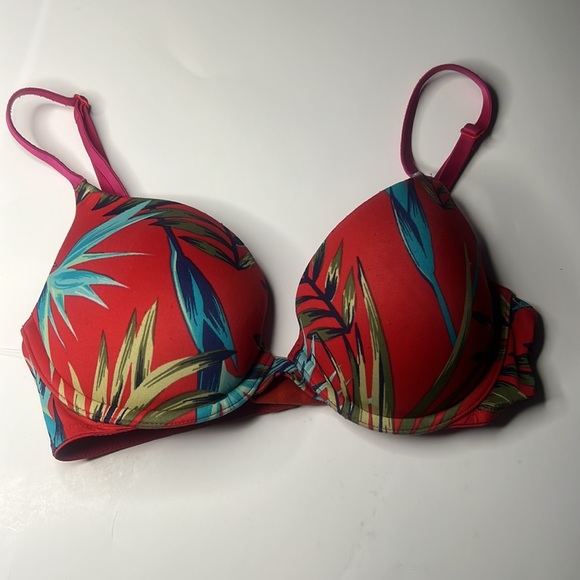 PINK Victoria’s Secret Bra Push Up 32C - Picture 2 of 4